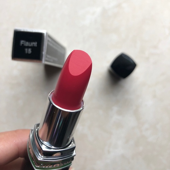 Elizabeth Arden Lipstick “Flaunt - Picture 3 of 4